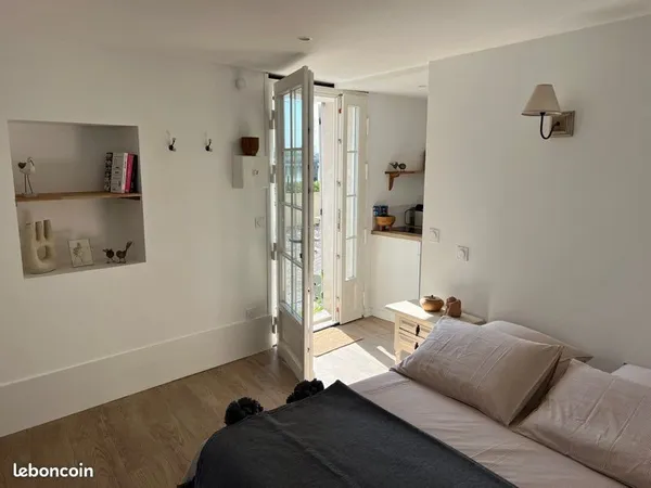 Studio meublé à louer