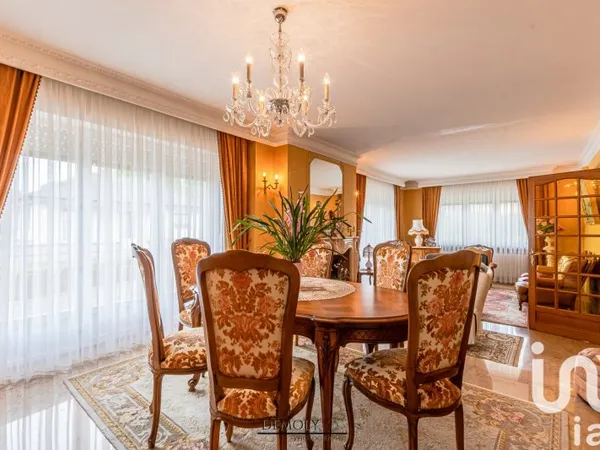 Maison 9 pièces 150 m²