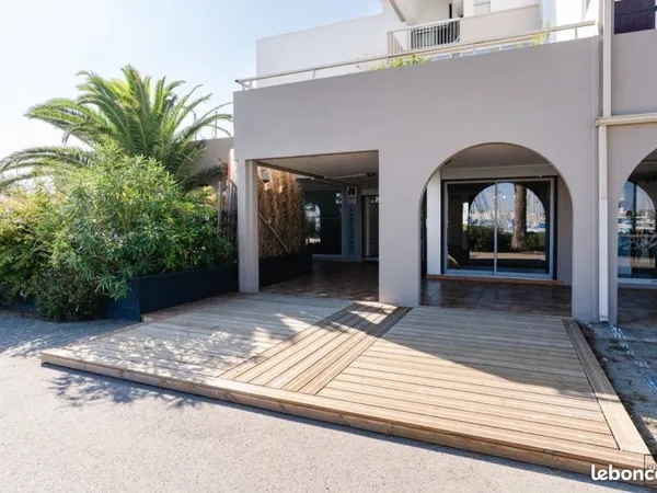 Local commercial 59 m² Gruissan