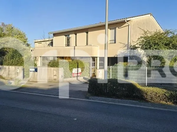 Bureaux 2 pièces 161 m²