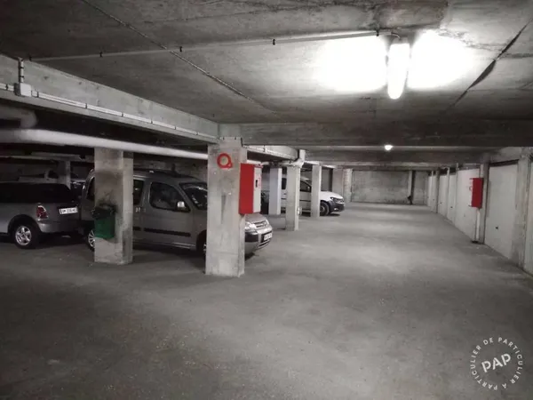 Garage/Parking