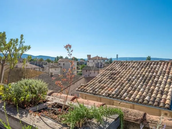 Appartement d'exception au coeur de ville avec terrasse et vues.