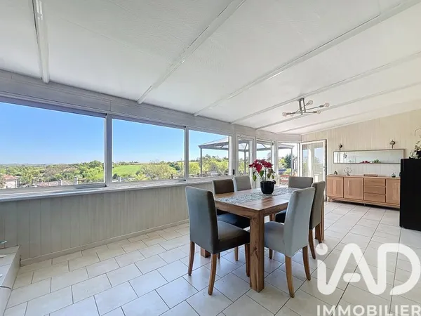 Maison 5 pièces 141 m²