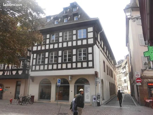 F3 - 55 m² - Petite France - Dernier étage + Ascenseur - Hyper calme - Idéal étudiant
