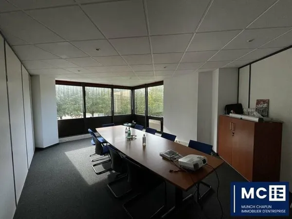 Bureaux 252 m²