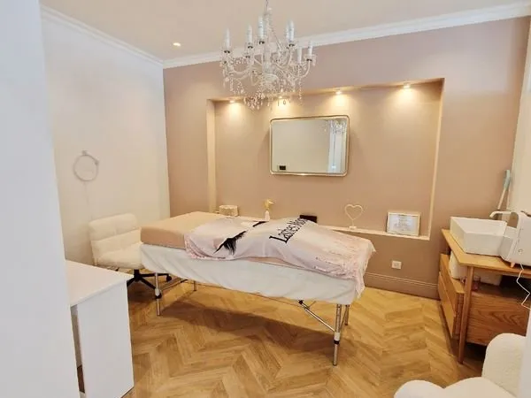 Bureau / local haut de gamme bien située pour professions médicales paramédicales ou activités libér