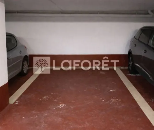 Parking 12 m²