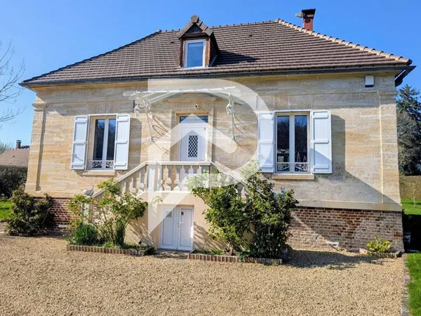Maison 8 pièces 130 m²