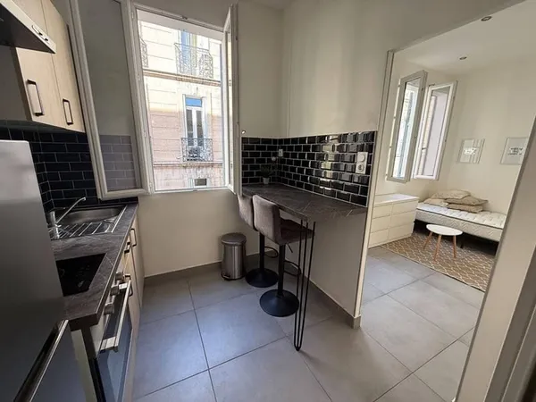 Studio 1 pièce 25 m²