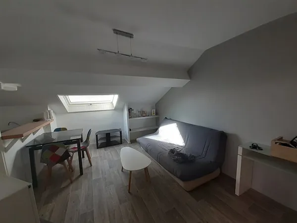 APPARTEMENT T2 MEUBLE dernier étage
