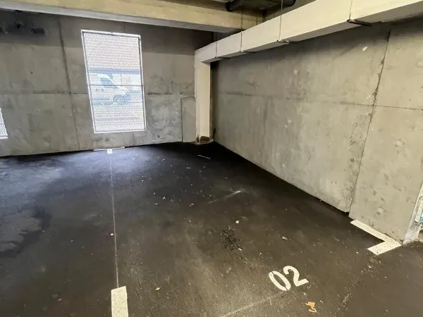 Parking 12 m²