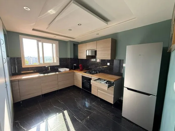 Appartement 6 pièces 79 m²