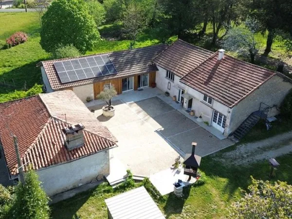 Maison de luxe 8 pièces 240 m²