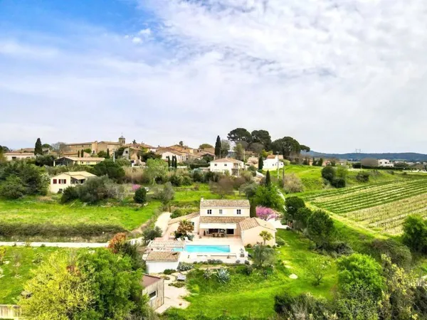 Villa 6 pièces 158 m²