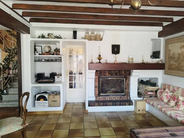 Maison 4 pièces 140 m²