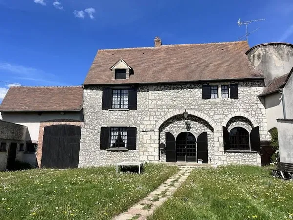 Maison 8 pièces 100 m²