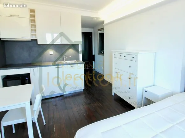 Studio 22 m² Saint-Quentin