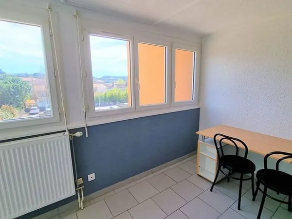 Studio 1 pièce 17 m²