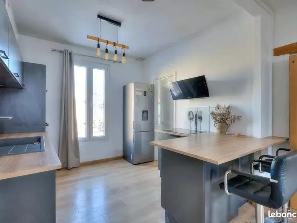 Appartement 4 pièces à Louer - Versailles (78000)