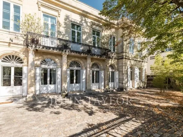 En exclusivité — Chartreuse historique - Parc Bordelais - John Taylor Bordeaux