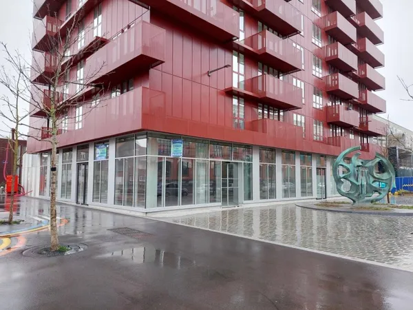 Local commercial 149 m²