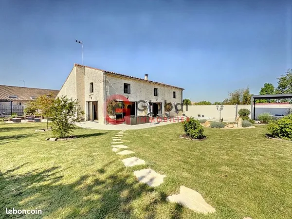 Maison 8 pièces 291 m²
