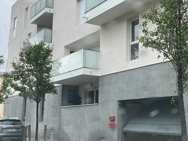 Location place de parking sécurisée- Quartier Hoche