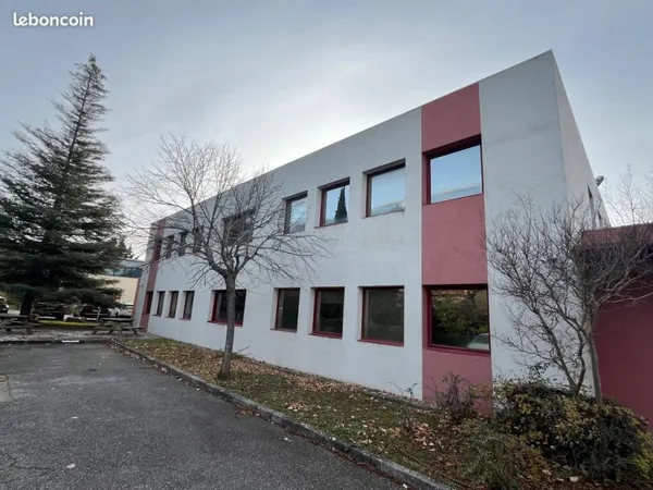 Canet de Meyreuil - Bureaux de 110 m2 à 352 m2