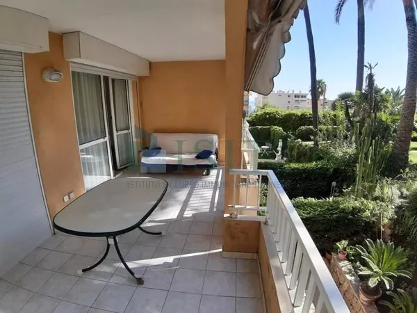 MENTON GARAVAN - VENTE - 2 PIECES - TERRASSE
