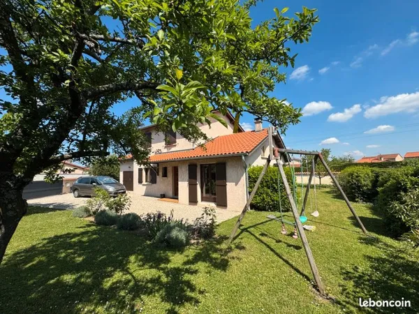 Maison 6 pièces 122m2 petit perron