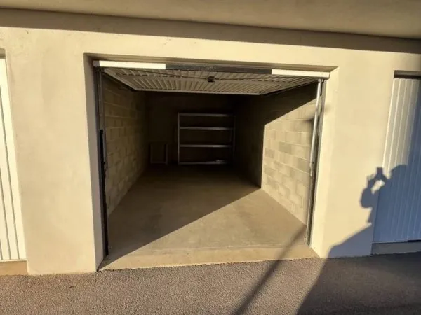 Parking/Garage/Box 18 m²