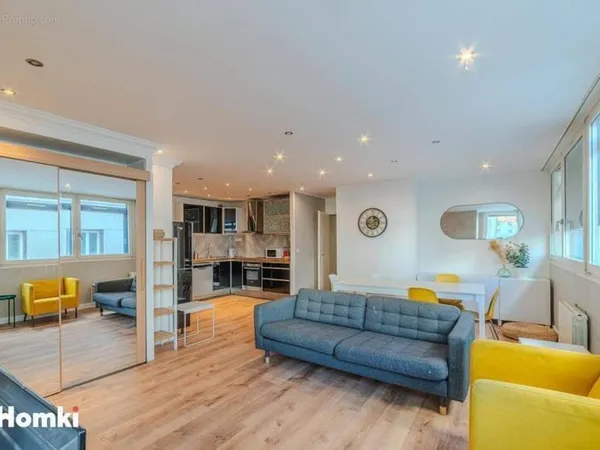 Appartement T4 de 80 m2 à Saint-Étienne 42000, Rue Charles de Gaulle