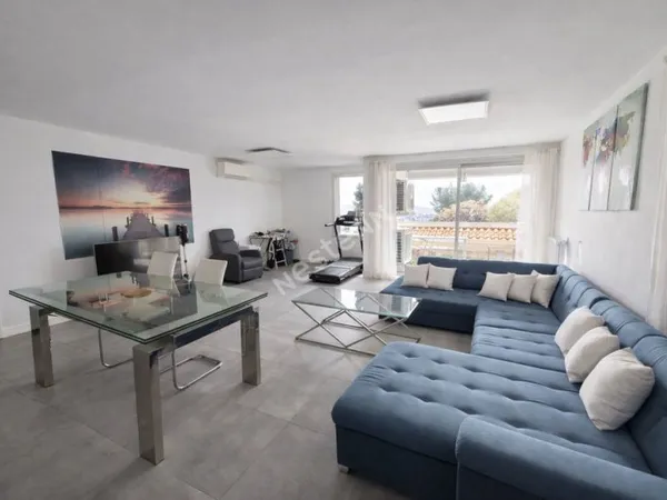 Appartement 3 pièces à vendre avec vue mer à Toulon - Rare sur le marché !