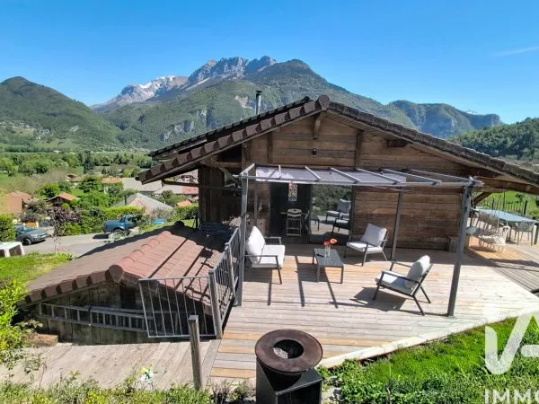 Maison 4 pièces 136 m²