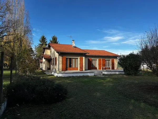 Belle maison T5 avec jardin clos et arboré