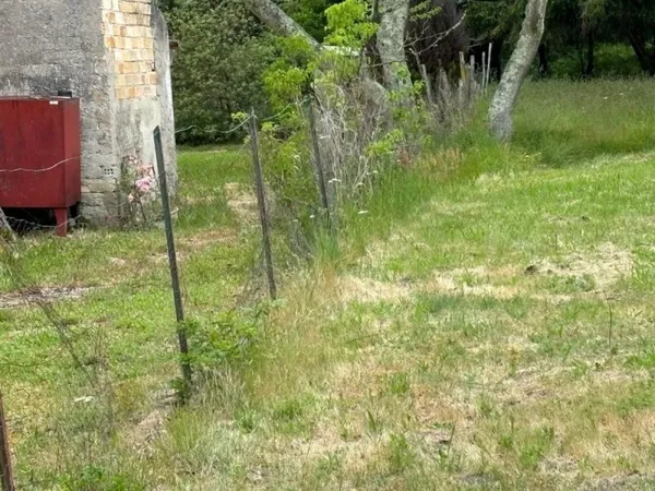 Terrain 400 m²