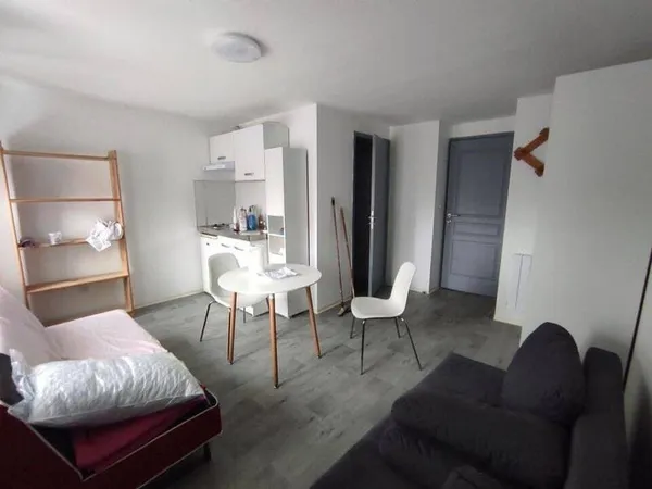 Studio 1 pièce 19 m²