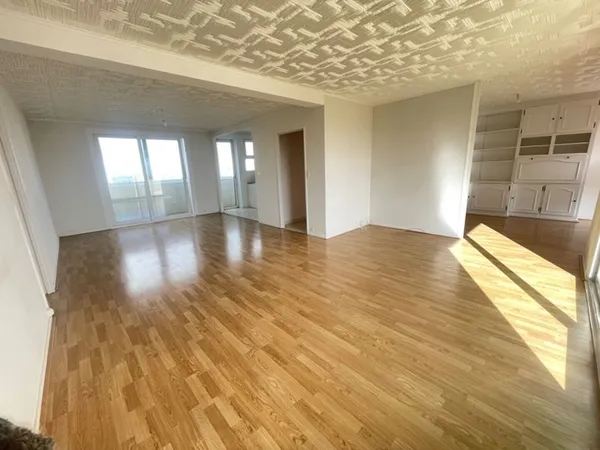 Appartement 5 pièces 104 m²