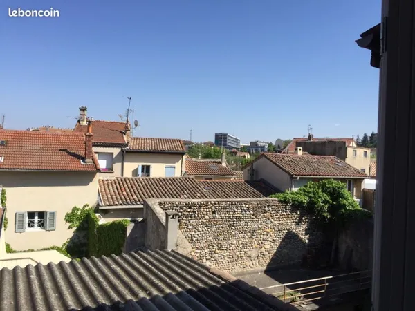Appartement - T1 - 22 m2 proche centre de Valence