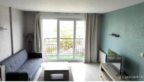 Studio / 45m² / Argenteuil (Ligne J)
