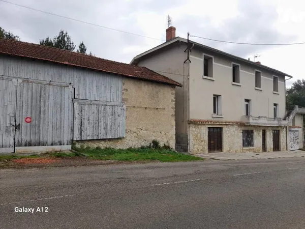 Maison 8 pièces 222 m²