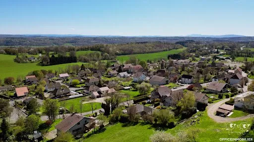 Maison 8 pièces 237 m²