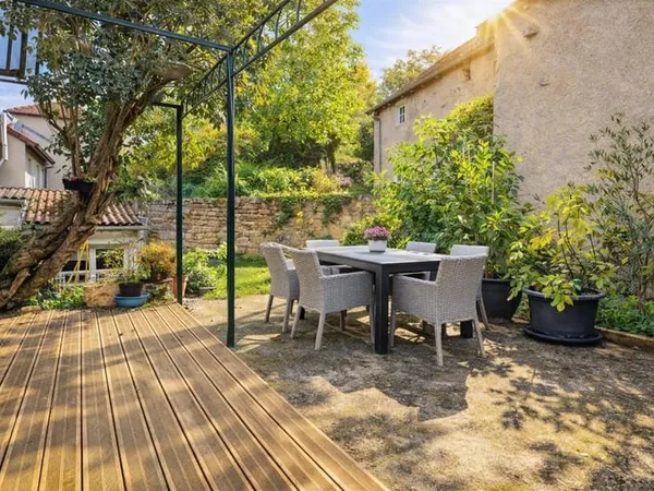 Maison de village pleine de charme + Fort Potentiel