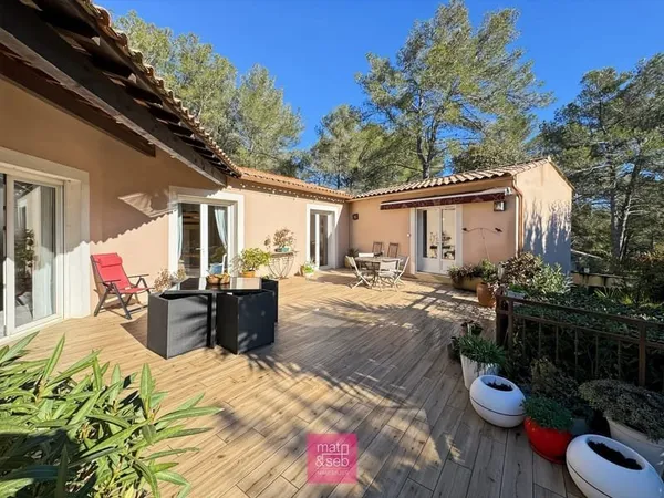 Maison Vente Langlade 7p 206m² 680000€