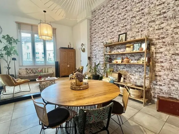 Appartement 6 pièces 140 m²