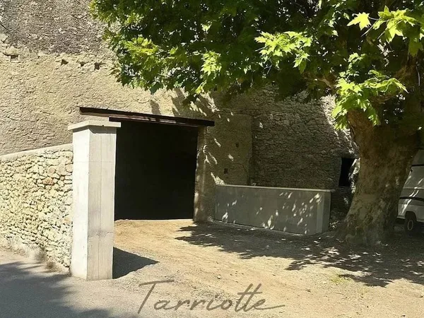 Maison 3 pièces 220 m²