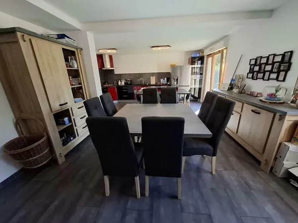 Maison/Pavillon proche LA FERTE VIDAME 9 pièce(s) 137.19 m2 avec terrain 1355m²