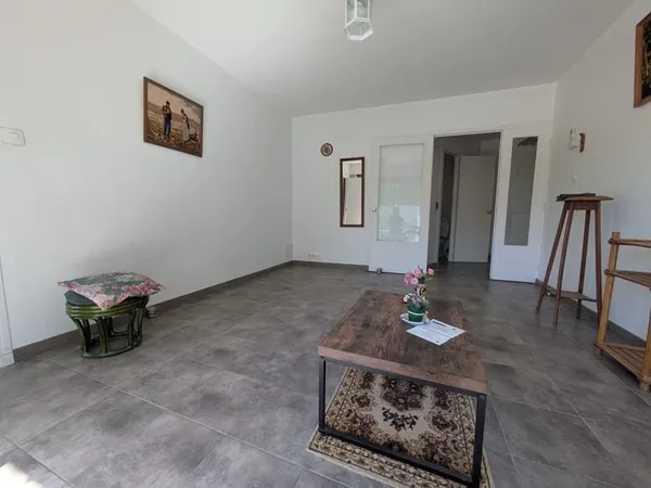 Appartement T2 avec balcon Bagnols-sur-Cèze