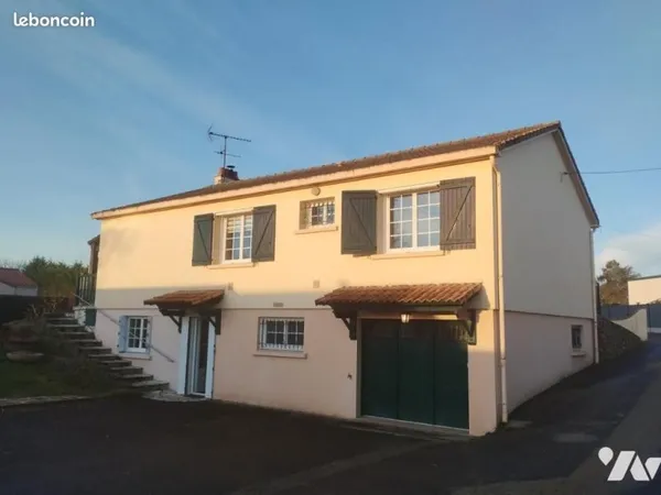 Maison 117 m² LA BOISSIERE DE MONTAIGU