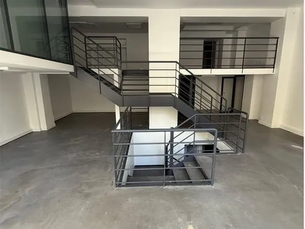 Boutique 342 m² PARIS